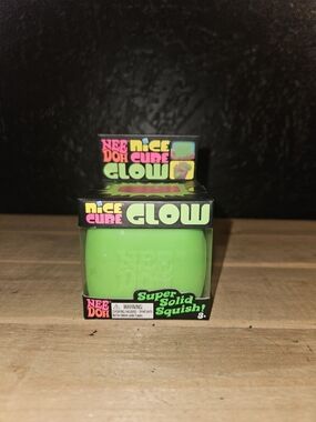 GREEN Glow Needoh Nice Cube